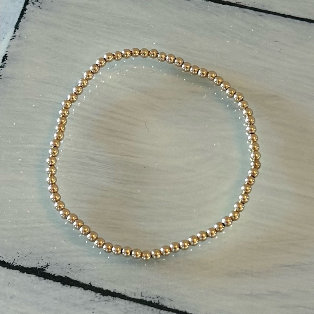 ENewton Extends bracelet.